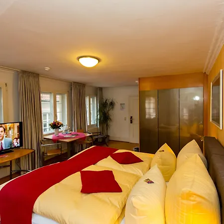 Goldener Falke Hotel