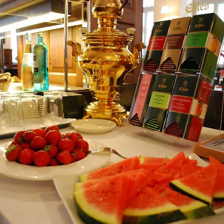 Hotel Goldener Falke 3*